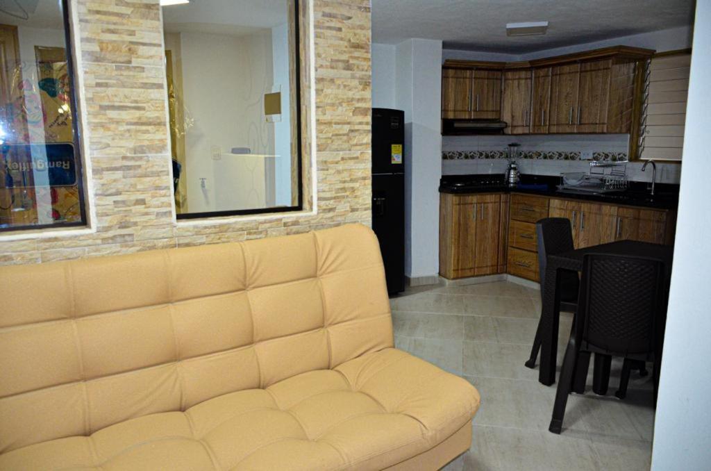 GuatapéLa Plazoleta Apartamentoアパートメント エクステリア 写真